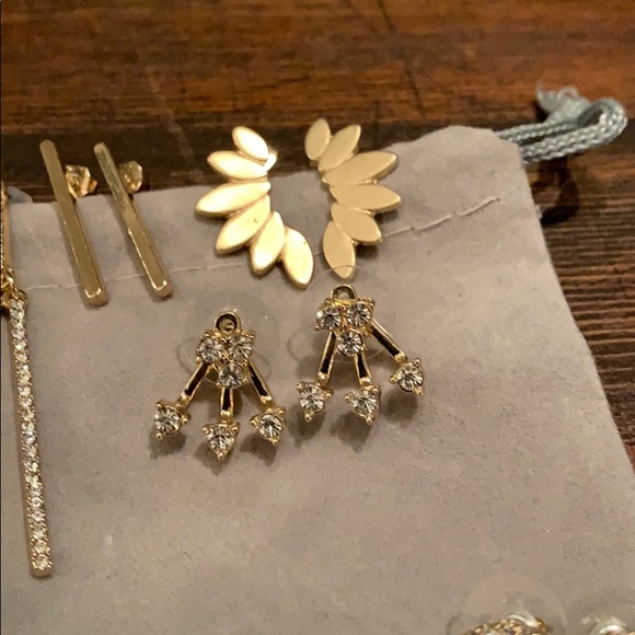 🌸Lot of Six Earring Sets🌸 - Picture 3 of 5